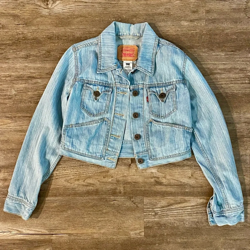 Levi’s Jacket Girl's L Light Blue Wash Cropped Stretch Denim Trucker Jean Jacket